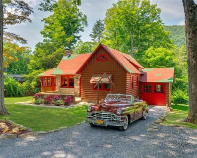 16 Locust Drive. image_url. In unit laundry Dishwasher Garage Gym Air conditioning Shuffle board Unit Amenities air conditioning dishwasher fireplace in unit laundry refrigerator Property Amenities gym parking shuffle board garage media room tennis court hiking trail. 2 Bedroom. 4 Bathroom. 1821 ft