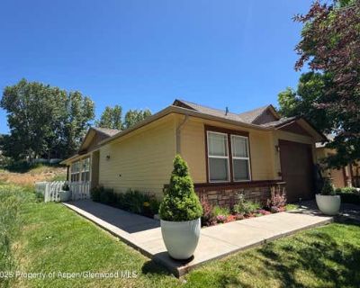 2 Bedroom 2BA 1110 ft Townhouse For Sale in NEW CASTLE, CO