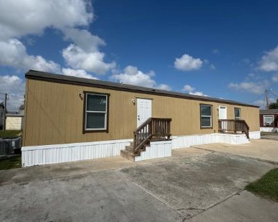 3 Bedroom 2BA 960 ft Mobile Home For Rent in Donna, TX