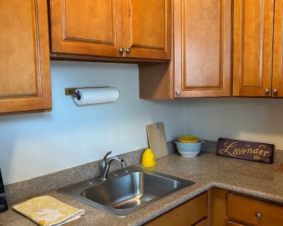 1 Bedroom 1BA 800 ft Apartment For Rent in San Leandro, CA