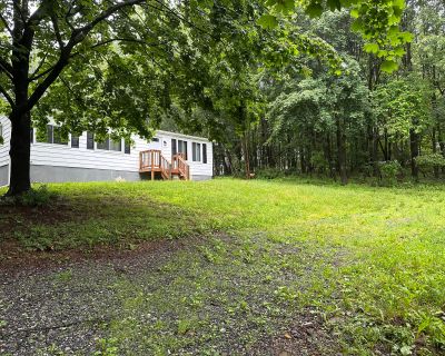 3 Bedroom 1BA 960 ft Apartment For Rent in Kunkletown, PA