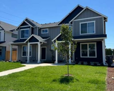 4 Bedroom 2.5BA 1989 ft Apartment For Rent in Lebanon, OR