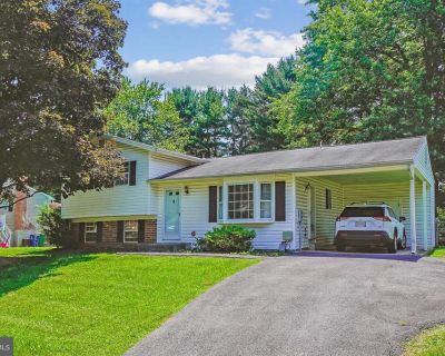 3 Bedroom 2BA 2200 ft Single Family House For Sale in Gaithersburg, MD