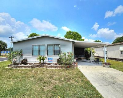 2 Bedroom 2BA 1008 ft Mobile Home For Sale in North Fort Myers, FL