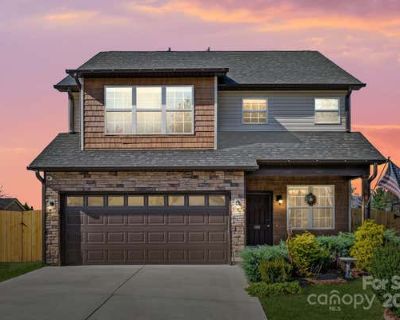 4 Bedroom 2BA 2061 ft Single Family Home For Sale in WEAVERVILLE, NC