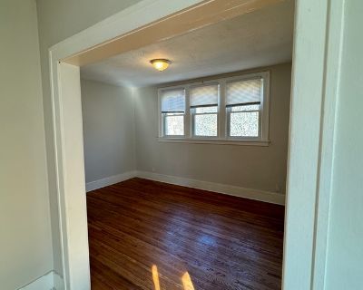 2 Bedroom 1BA Apartment For Rent in Windsor, ON