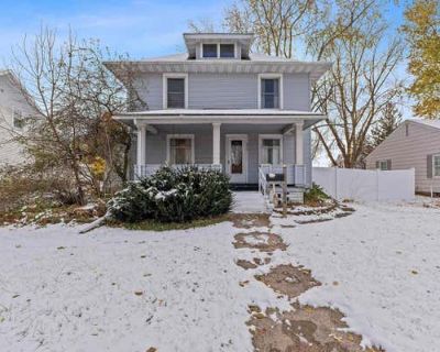 3 Bedroom 2BA 2419 ft Single Family Home For Sale in CLARION, IA