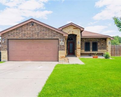 4 Bedroom 2BA 1731 ft Single Family House For Sale in Corpus Christi, TX