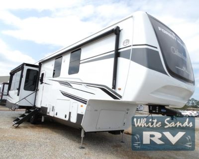 2025 Palomino Columbus 384RKH