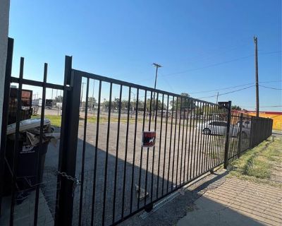 Commercial Property For Rent in Dallas, TX