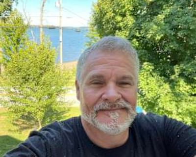 Michael Reynolds, 56 years,. Looking in: Morristown, Lamoille County, VT