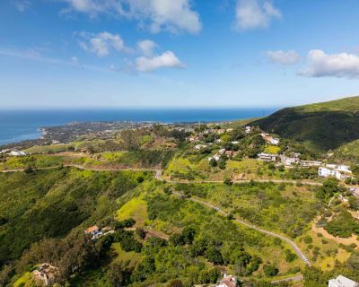 Lots and Land For Sale in Malibu, CA