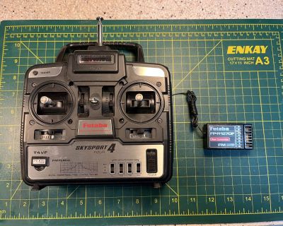 Futaba Skysport 4 Radio Control R/C Transmitter and Receiver