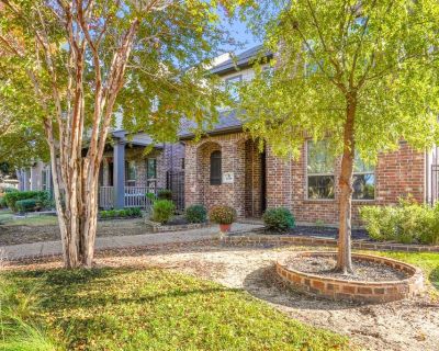 4 Bedroom 3BA 2224 ft Single Family House For Sale in Arlington, TX