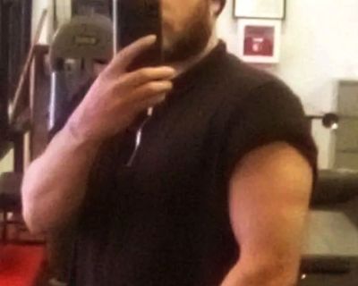 Aaron - Needs an Apartment on iROOMit or a Room