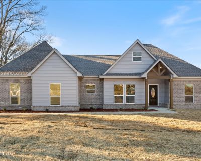 4 Bedroom 2BA 1925 ft Single Family House For Sale in Coldwater, MS