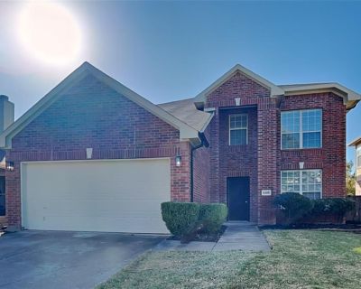 4 Bedroom 2BA 2770 ft Single Family House For Rent in McKinney, TX