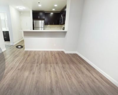Unfurnished Room for Rent - Two bedroom apartment near Runyon canyon