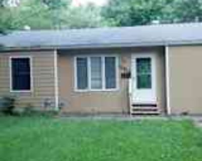 3 Bedroom 1BA 1320 ft² Pet-Friendly House For Rent in Kansas City, MO 10614 Oakland Ave