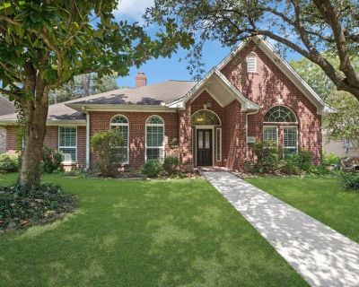 3 Bedroom 2BA 3202 ft Single-Family House For Sale in Baytown, TX