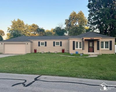 3 Bedroom 1BA 1084 ft Single Family House For Sale in Monroe, MI