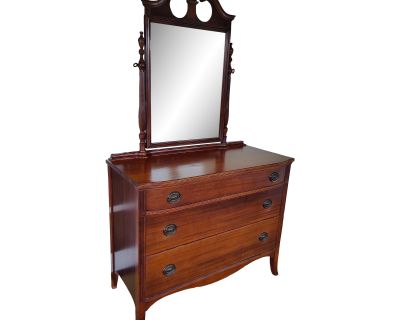 1930s Huntley Sheraton Mahogany Dresser