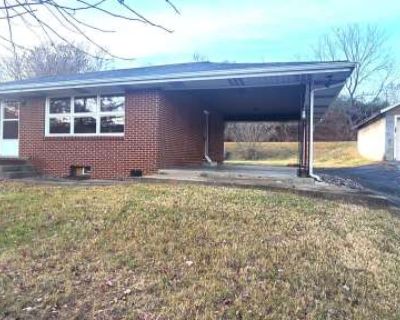 2 Bedroom 1BA 1100 ft Apartment For Rent in Church Hill, TN