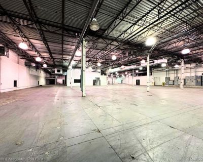 600000 ft Commercial Property For Sale in Dearborn, MI
