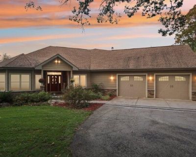 Riege Ln, Deerfield, Home For Sale