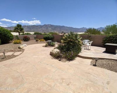 2 Bedroom 2BA 2194 ft Furnished Apartment For Rent in Saddlebrooke, AZ