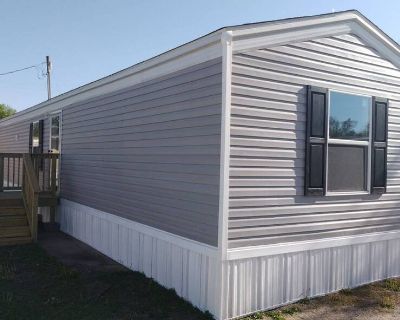 3 Bedroom 2BA 924 ft Mobile Home For Rent in Winfield, KS