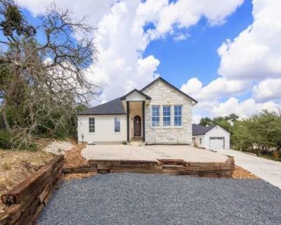 3 Bedroom 2.5BA 2160 ft Apartment For Rent in Blanco County, TX