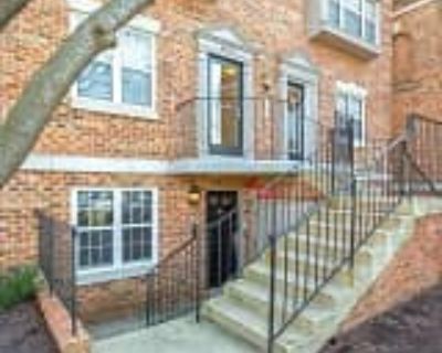 1 Bedroom 1BA 756 ft² Apartment For Rent in Washington, DC 3629 38th St NW #101