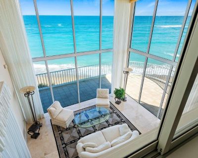 3 Bedroom 3BA 2754 ft Condo For Sale in Stuart, FL