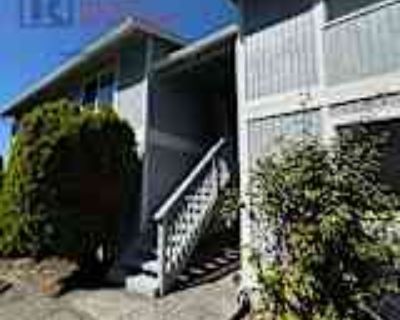 2 Bedroom 1BA Pet-Friendly Apartment For Rent in Auburn, WA 2302 I St NE unit 3