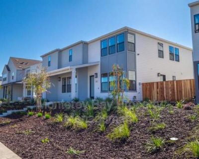 108 8th St.. image_url. In unit laundry Pet friendly Garage Stainless steel Walk in closets Some paid utils Unit Amenities in unit laundry walk in closets stainless steel Property Amenities cats allowed dogs allowed pet friendly on-site laundry parking garage. Pets allowed. 4 Bedroom. 3 Bathroom. 2196 ft