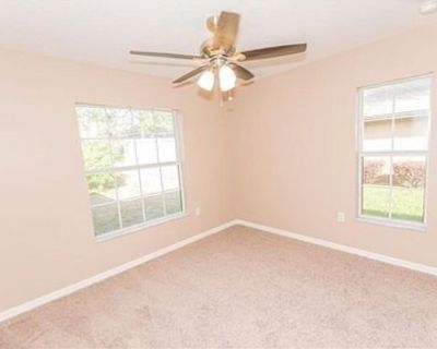 Furnished room in the Groves at Baytree community in Tavares FL. Furnished room includes captain’s twin’s bed with 6 drawers, a desk, a chair, a small fridge, a microwave, a coffee maker, and a tiny book shelve. We have divided the house with a partition wall. One section is reserved for us the other for our tenants. Bathroom is shared with one person who is staying in the adjacent room. No pet...