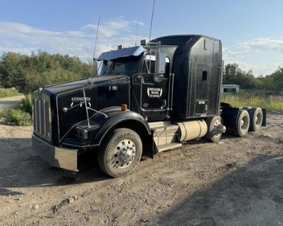 2010 Kenworth T800 Triple Axle