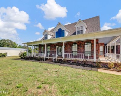 4 Bedroom 3BA 2887 ft Single Family House For Sale in Coldwater, MS