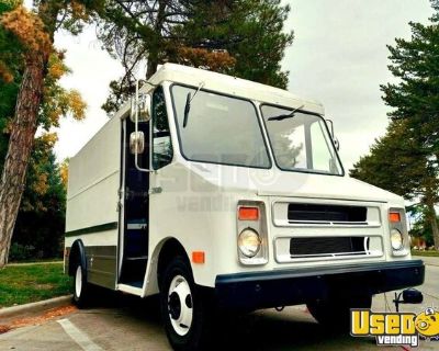 Vintage - Chevrolet Step Van Food Truck | Mobile Food Unit