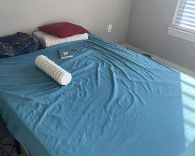 Private room with shared bathroom in an apartment, Plano, TX 75074