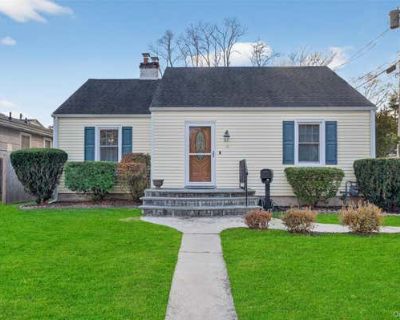 2 Bedroom 1BA 918 ft Single Family Home For Sale in POUGHKEEPSIE, NY