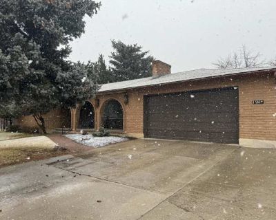 2 Bedroom 1BA 1400 ft Apartment For Rent in Roy, UT