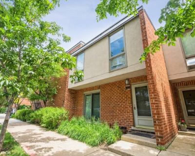 2103 N Larrabee St. Prime Lincoln Park location at its absolute best-directly across from Oz Park and walkable to every neighborhood favorite! This rarely available 2-story townhouse lives like a single-family home with no neighbors above you and parking included. Inside, you'll find a bright and functional layout with two spacious bedrooms, plus a flexible third room currently used as a laundr...