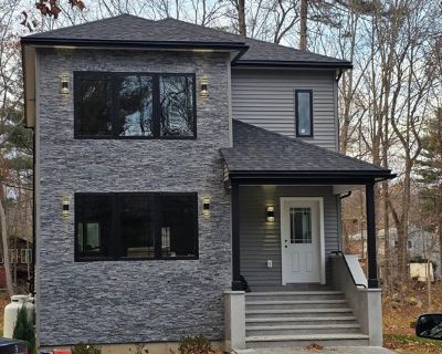 2 Bedroom 1BA 1800 ft Single Family House For Sale in Sandown, NH