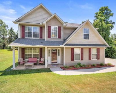 5 Bedroom 3BA Single Family Home For Sale in EASLEY, SC