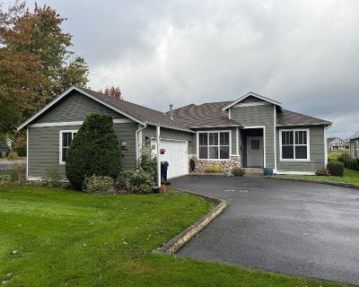 500 Fieldstone Loop UNIT 51. This beautifully updated one-level home sits on a spacious corner lot in the Fieldstone Loop community. This home offers 3 beds, 2 full baths, & 1,551 sq ft of living space. Spacious primary suite with a walk-in closet. Open-concept layout with vaulted & 9-ft ceilings throughout and plenty of natural light. Hardwood floors, central A/C, & a large kitchen with stainl...