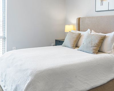 1BA 543 ft Furnished Pet-Friendly Apartment For Rent