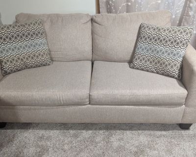 Love seat