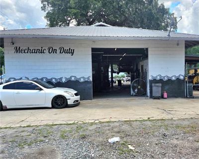 2160 ft Commercial Property For Rent in Sanford, FL